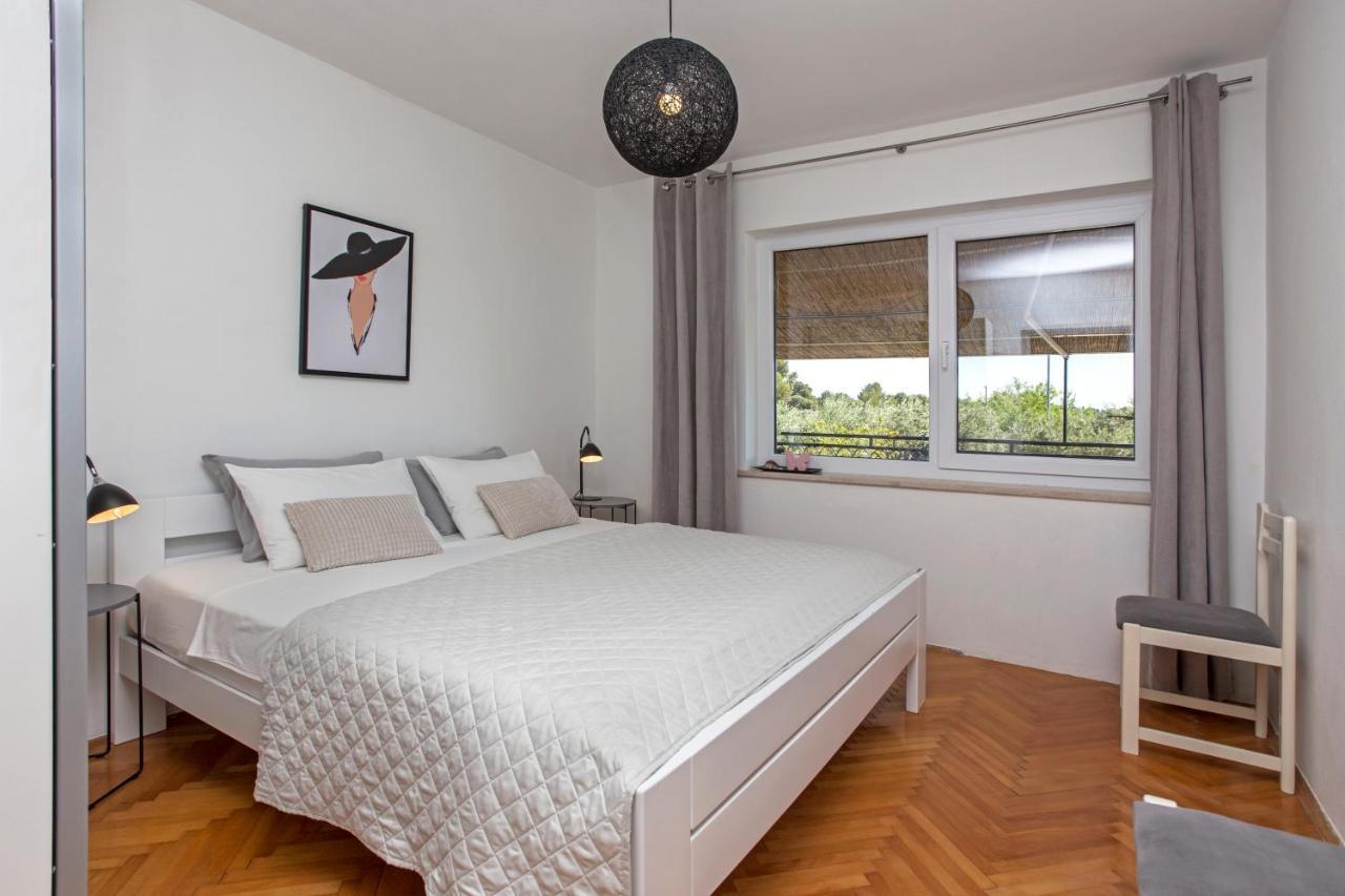 "Andrija" Apartmen'S Banjole Exterior photo