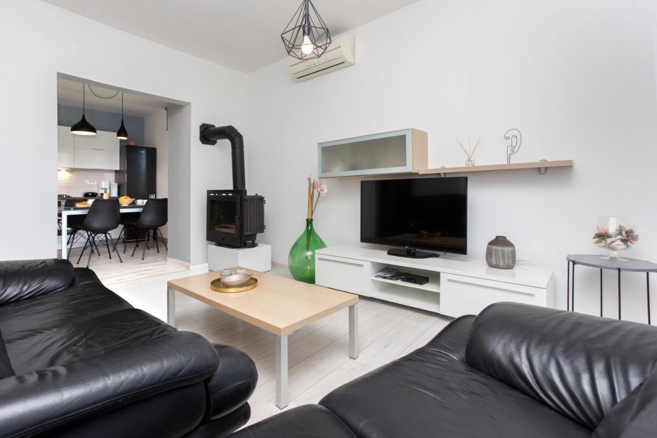 "Andrija" Apartmen'S Banjole Exterior photo