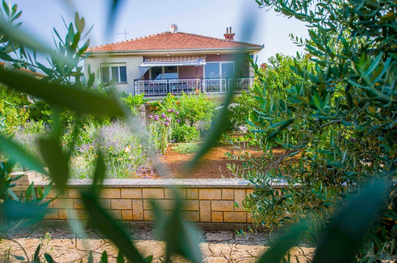 "Andrija" Apartmen'S Banjole Exterior photo
