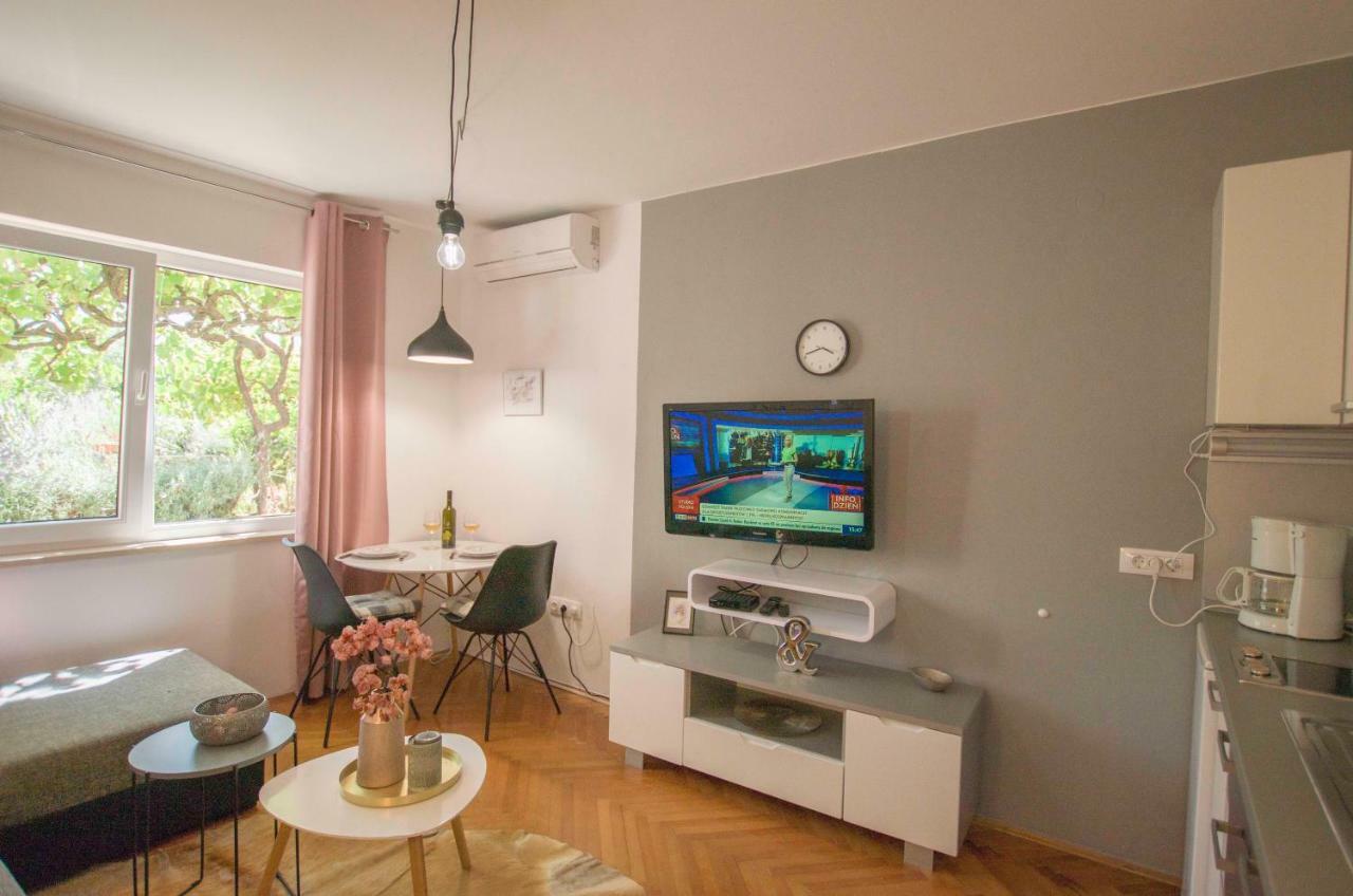 "Andrija" Apartmen'S Banjole Exterior photo