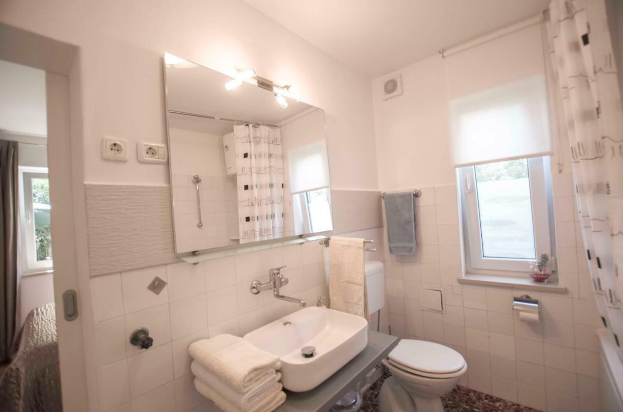 "Andrija" Apartmen'S Banjole Exterior photo